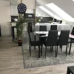 Jeannette Ideal Fuer Geschaeftsreisende, Wlan Und Rechnung Moeglich * بالينغن
