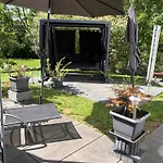 Jeannette Ideal Fuer Geschaeftsreisende, Wlan Und Rechnung Moeglich Apartament