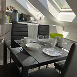 Jeannette Ideal Fuer Geschaeftsreisende, Wlan Und Rechnung Moeglich Apartament