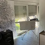 Apartament Jeannette Ideal Fuer Geschaeftsreisende, Wlan Und Rechnung Moeglich *