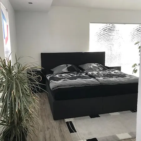 شقة Jeannette Ideal Fuer Geschaeftsreisende, Wlan Und Rechnung Moeglich *