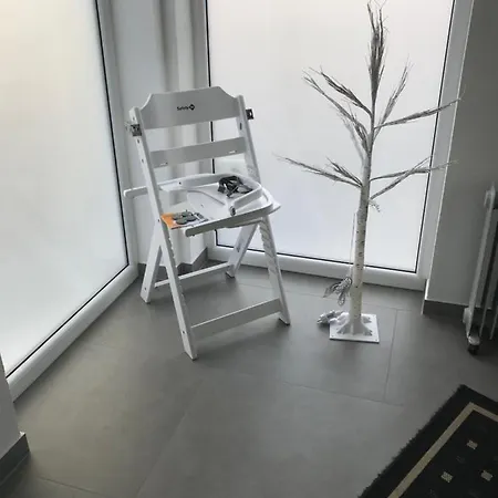 Jeannette Apartment