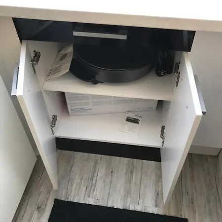 Jeannette Apartment