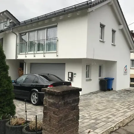 Jeannette Ideal Fuer Geschaeftsreisende, Wlan Und Rechnung Moeglich * באלינגן