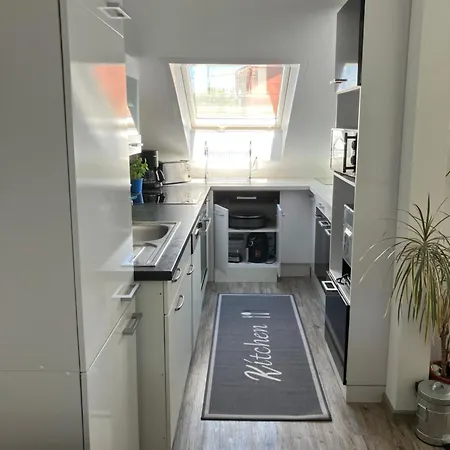 Apartament Jeannette Ideal Fuer Geschaeftsreisende, Wlan Und Rechnung Moeglich