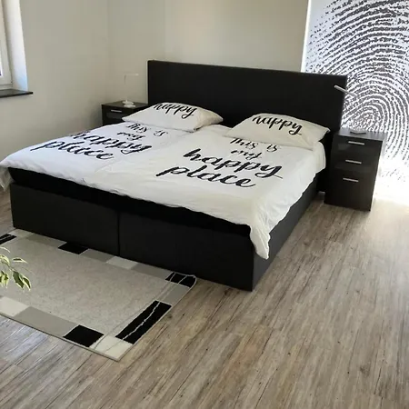Jeannette Ideal Fuer Geschaeftsreisende, Wlan Und Rechnung Moeglich Apartament *