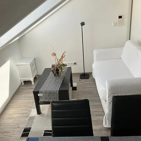 Apartamento Jeannette Ideal Fuer Geschaeftsreisende, Wlan Und Rechnung Moeglich *