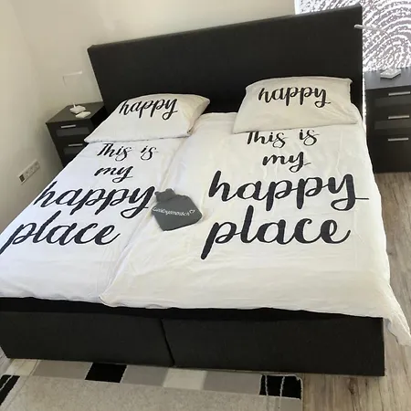 Apartamento Jeannette Ideal Fuer Geschaeftsreisende, Wlan Und Rechnung Moeglich *